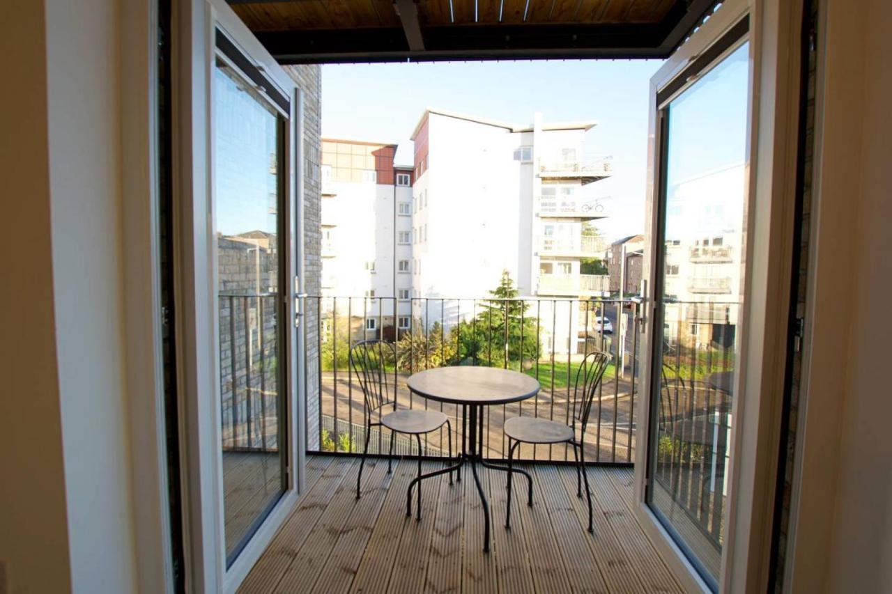 Altido Bright City Centre 2Bed, 2Bath With Free Parking เอดินบะระ ภายนอก รูปภาพ