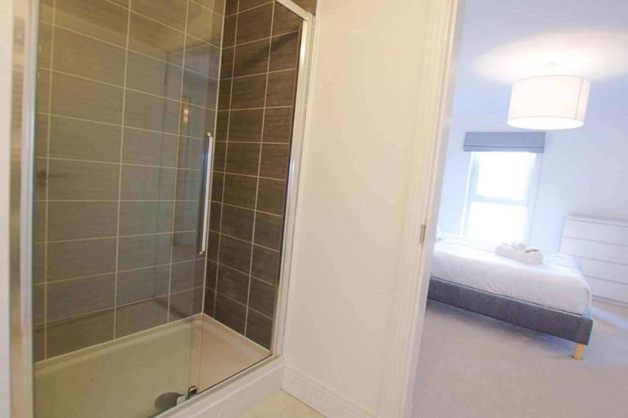 Altido Bright City Centre 2Bed, 2Bath With Free Parking เอดินบะระ ภายนอก รูปภาพ